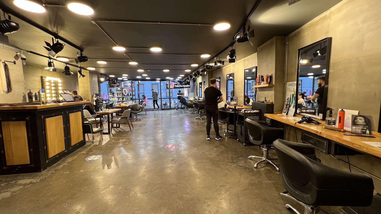 Babyface Hair Salon / Hairdresser / Hair Extensions Taksim, İstanbul