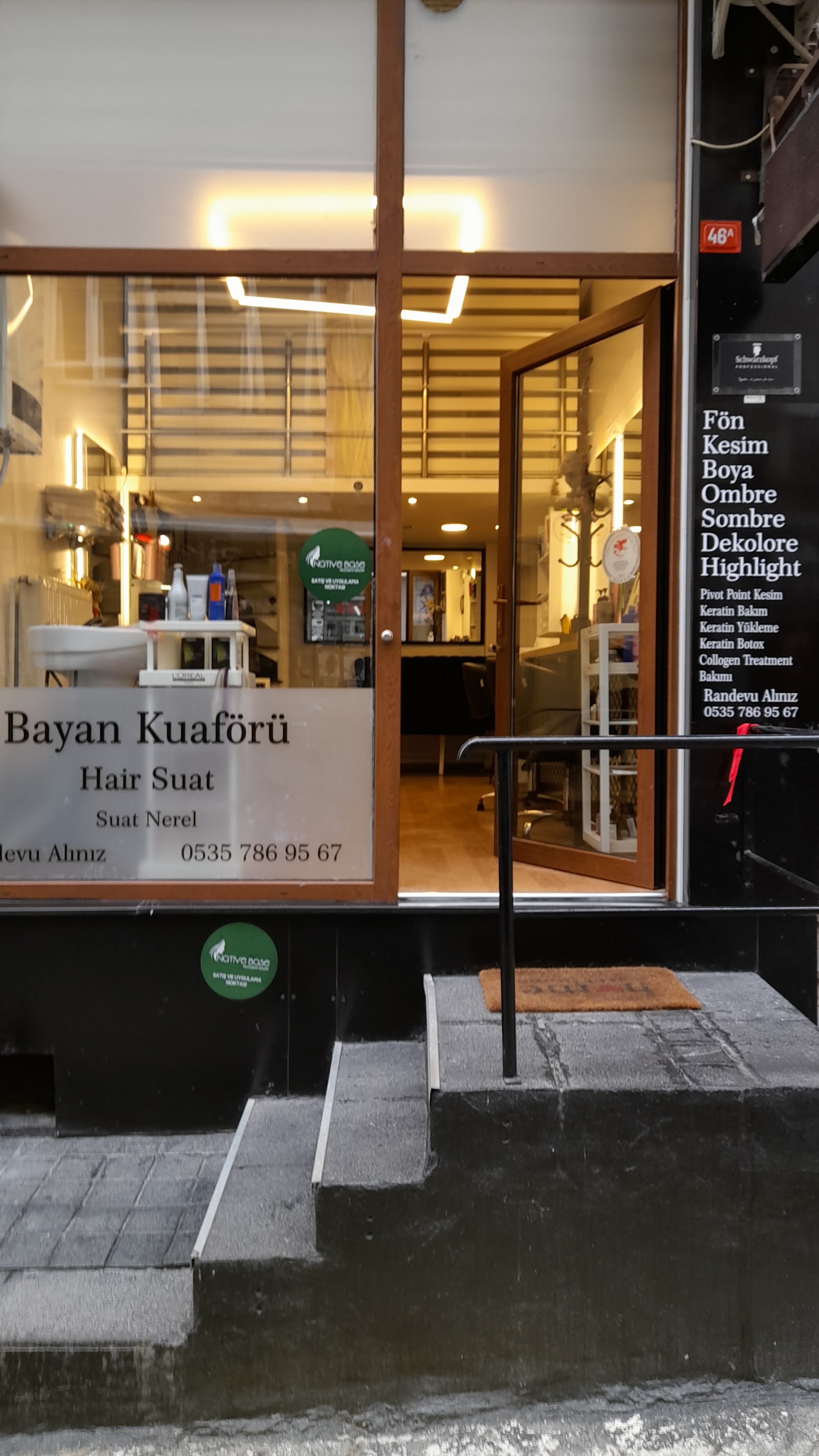 Kadıköy Bayan Kuaförü Hair Suat .keratin.kesim.balyaj.fön.keratinbotox.maşa.topuz.manikür.pedikür.kaş Bıyık.ağda . Hair Suat kır düğünü mekanı — Kadıköy