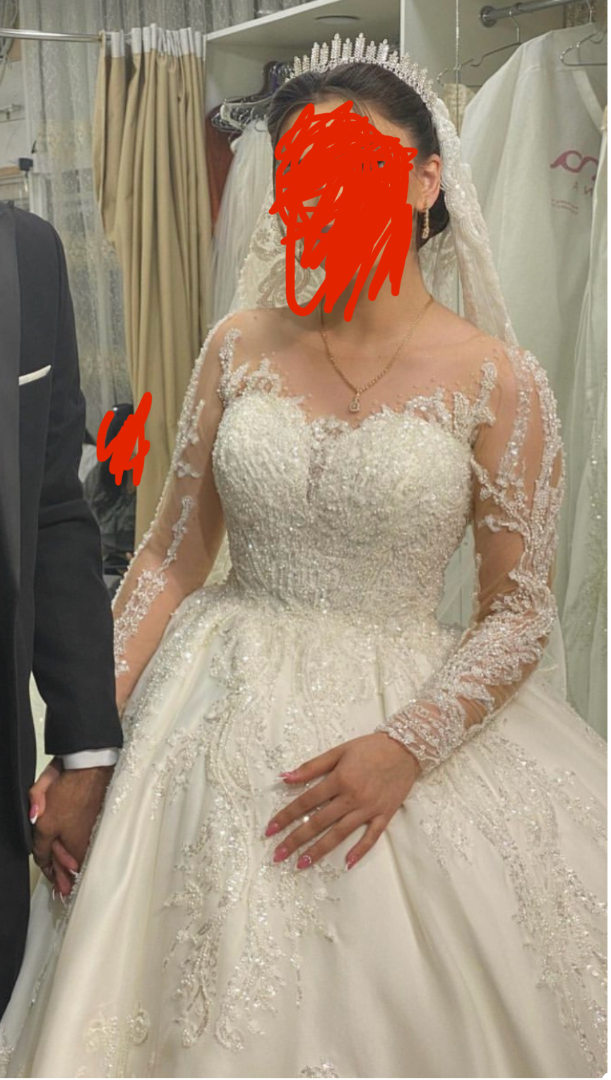 Kristal Moda Evi ve Gelinlik