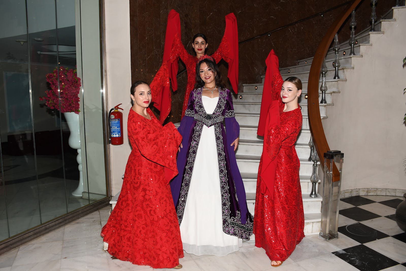 Lili Kına - Akgün HOTEL