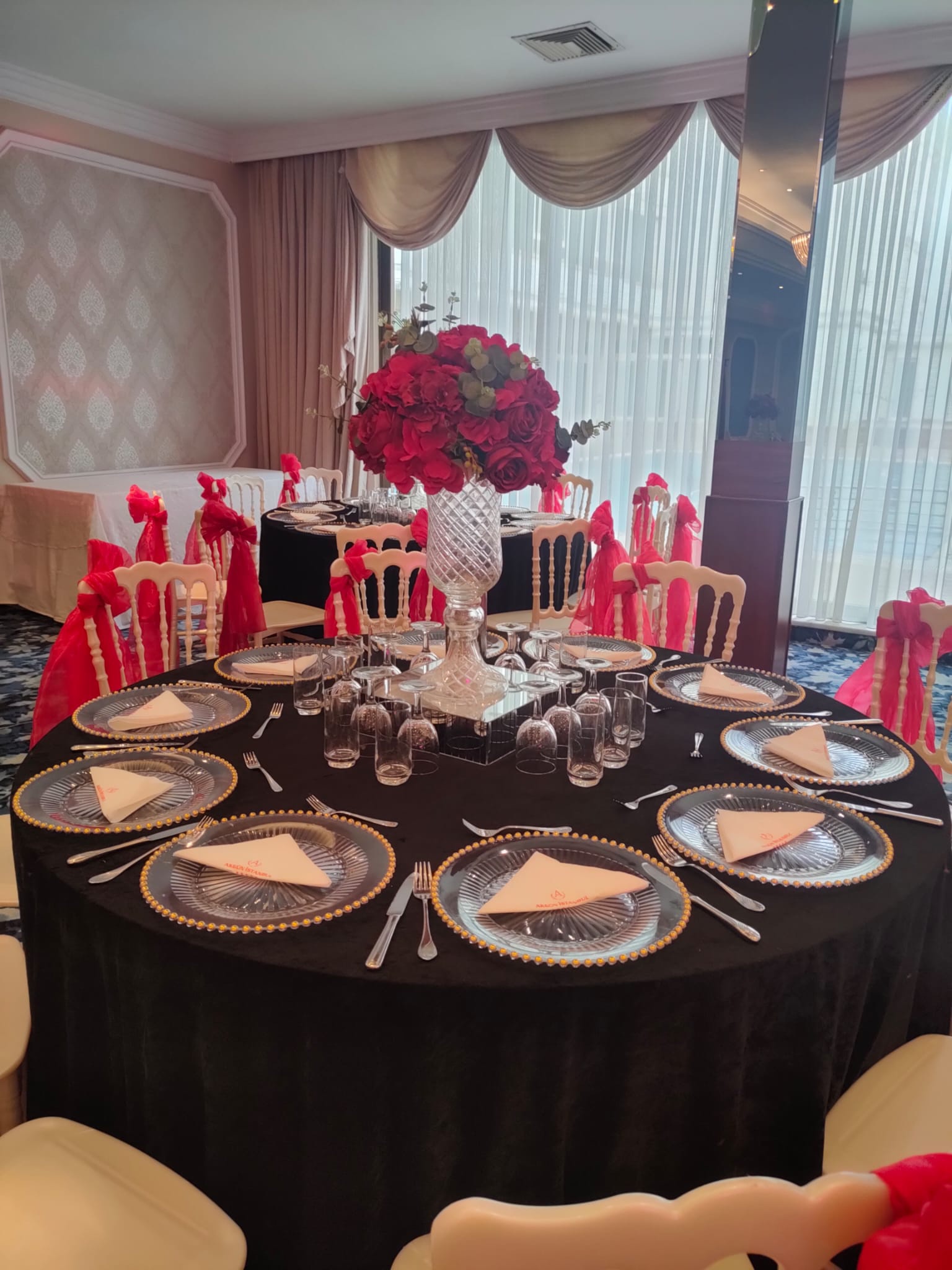 Lili Kına - Akgün HOTEL