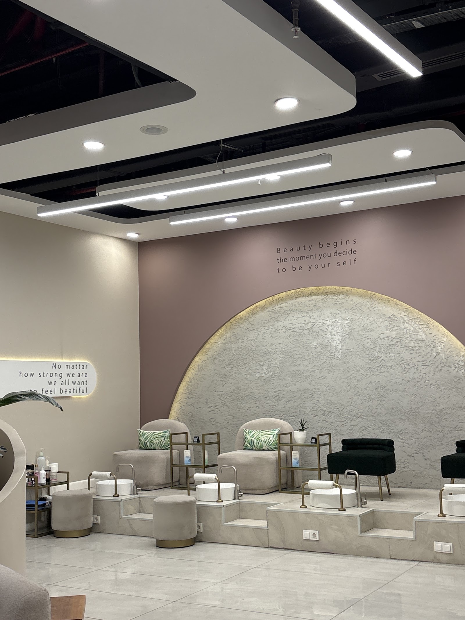 Ras Coiffure & Beauty Taksim kır düğünü mekanı — Beyoğlu