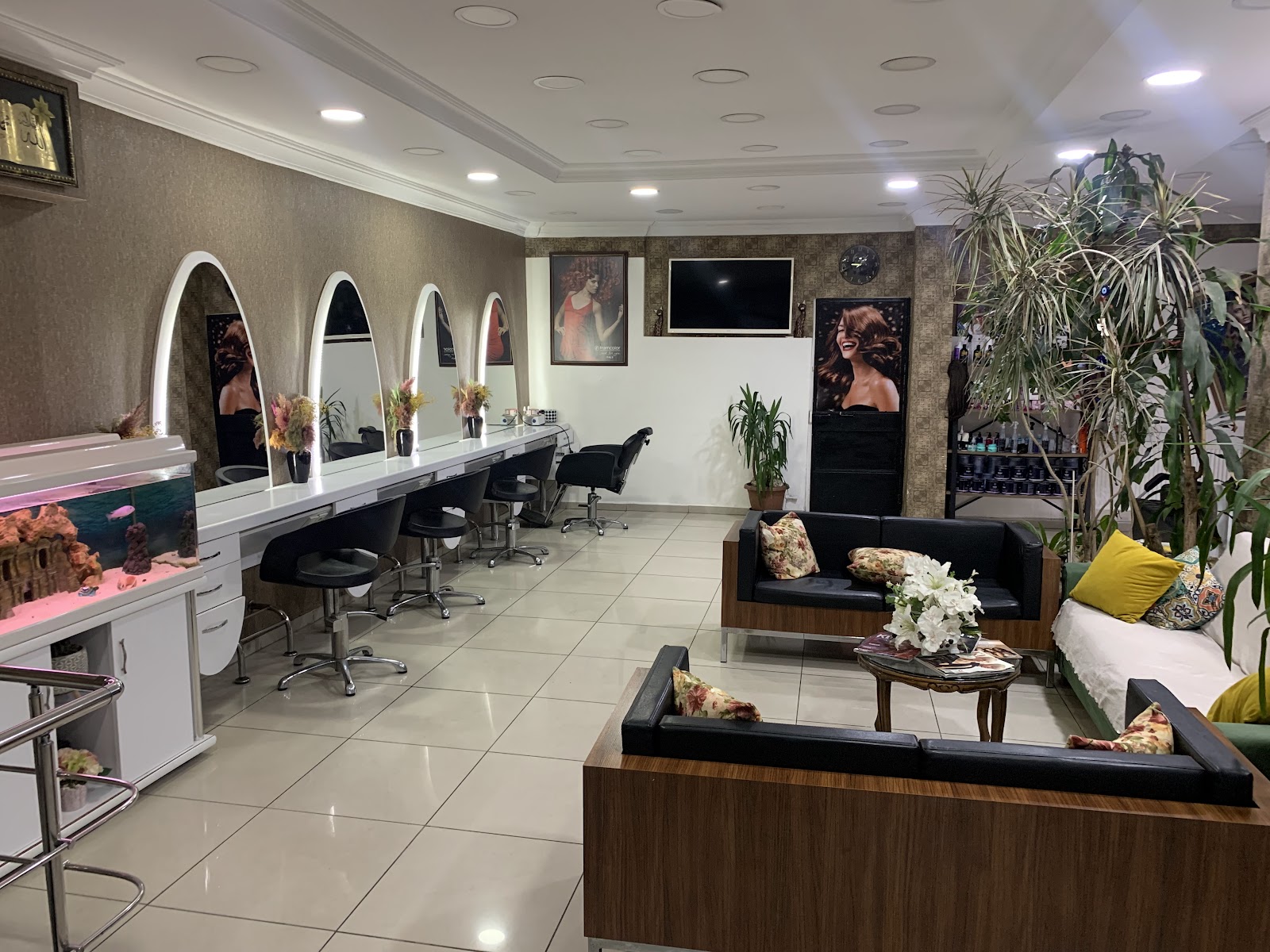 SALON İBRAHİM BAYAN KUAFÖRÜ WOMEN HAİRDRESSER